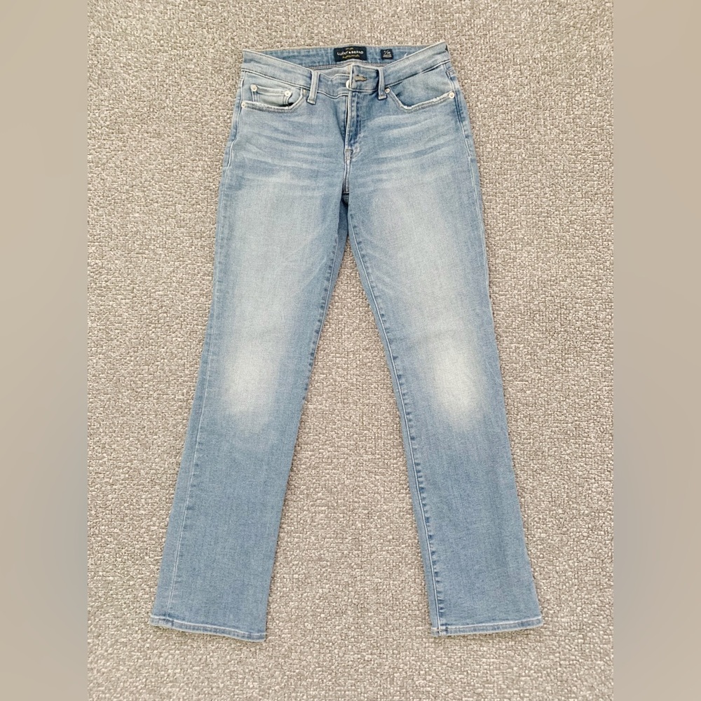 Lucky Jeans size 6 or 28 inches